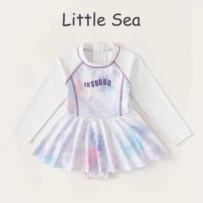 Long-sleeved one-piece swimsuit for girls and children summer new anti-ultraviolet temperament high-value fashion trendy swimsuit