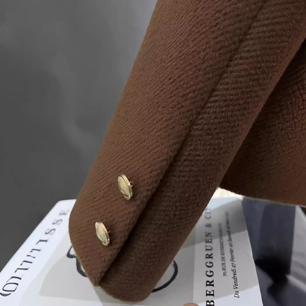 Picture of Dark Brown Short Woolen Niche Round Neck Jacket for Women 2024 New Autumn and Winter Light Mature Style High-End Simple Top