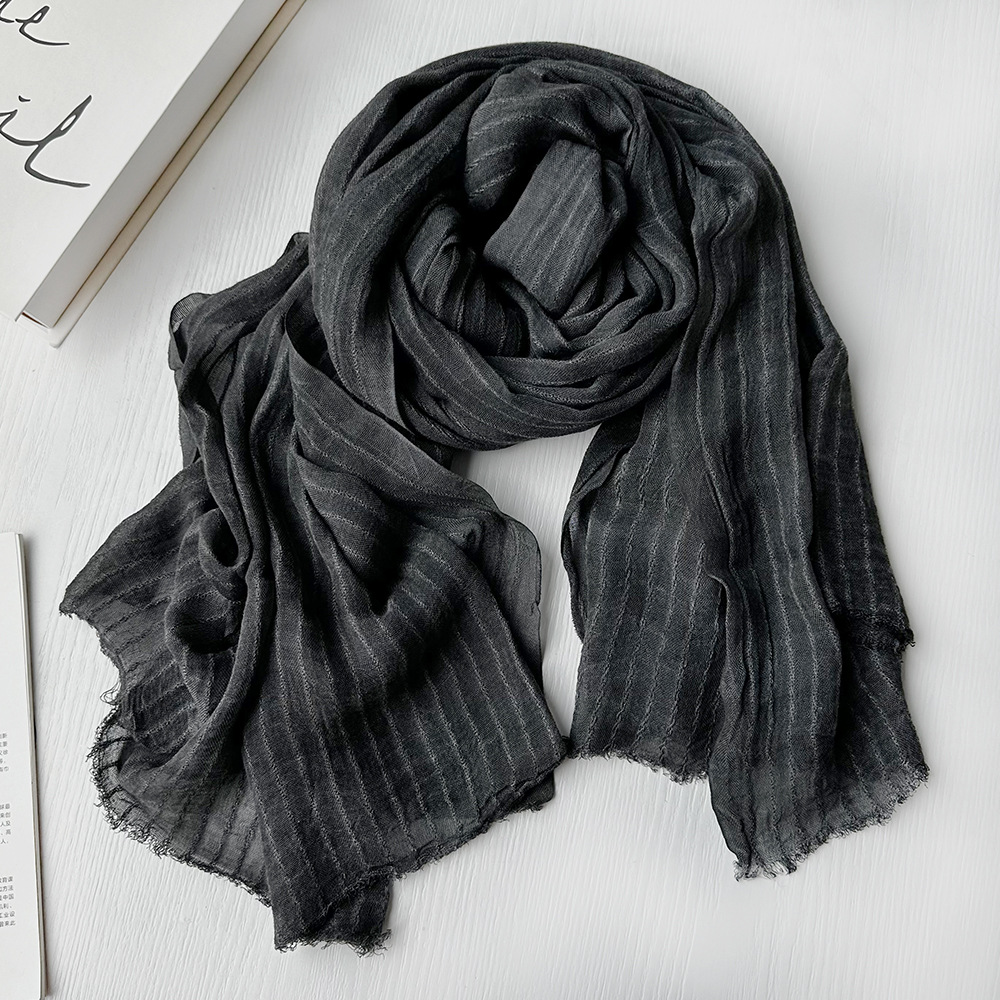 Picture of Foreign Trade Cotton Linen Scarf Scarf Women's Autumn and Winter Gradient Color-matching Japanese and Korean Lady Mori Girl Style Slub Yarn Shawl