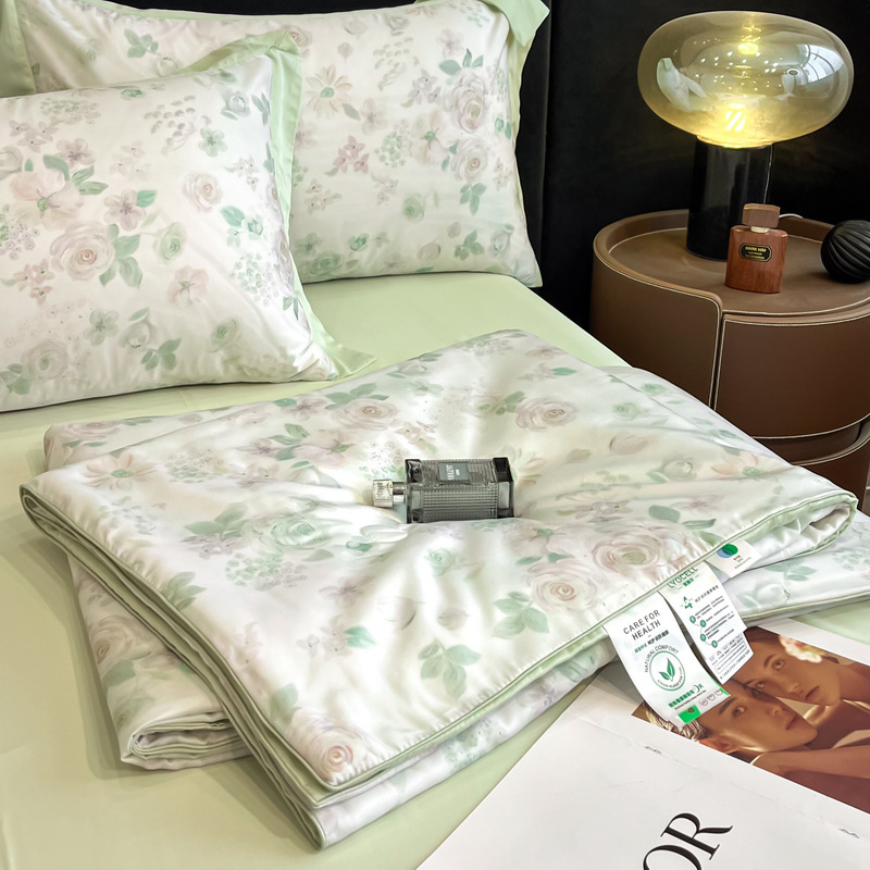 Picture of Class A 60S Tencel Summer Quilt Four-piece Lyocell Fiber Summer Quilt Machine Washable Air-conditioning Quilt Summer Thin Quilt