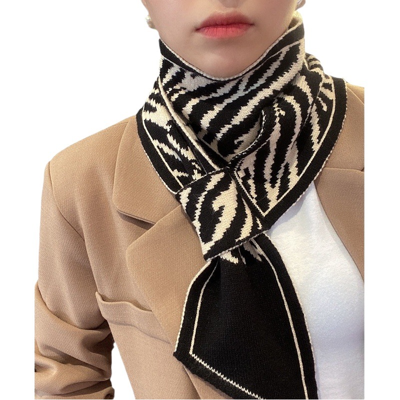 South Korea Dongdaemun autumn and winter fashion all-match knitted small scarf new small wool decorative scarf knitted small ears