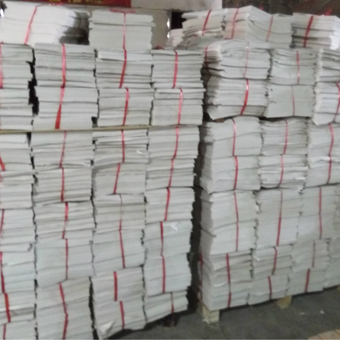 Hangzhou manufacturers sell a large number of packing paper, toe paper, newspaper, free cutting, large quantity, better price