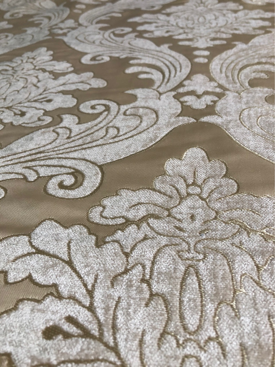 European-style chenille jacquard fabric sofa padded chenille decorative fabric from stock
