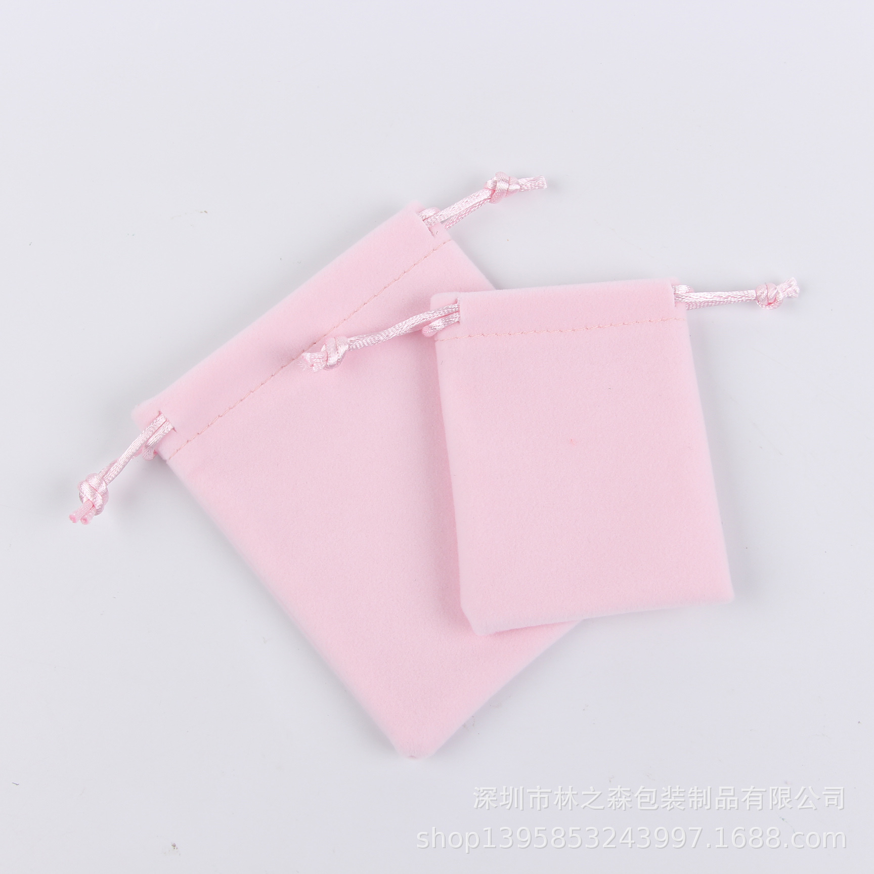 Picture of Factory spot new lipstick jewelry flannel bag cosmetic bag exquisite drawstring pocket