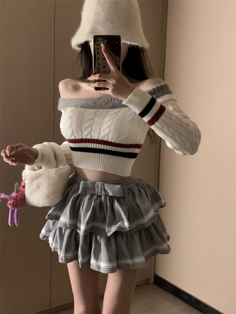 2024 autumn and winter vintage new style off-shoulder slim fit knitted sweater stitching off-shoulder twist women's knitted top