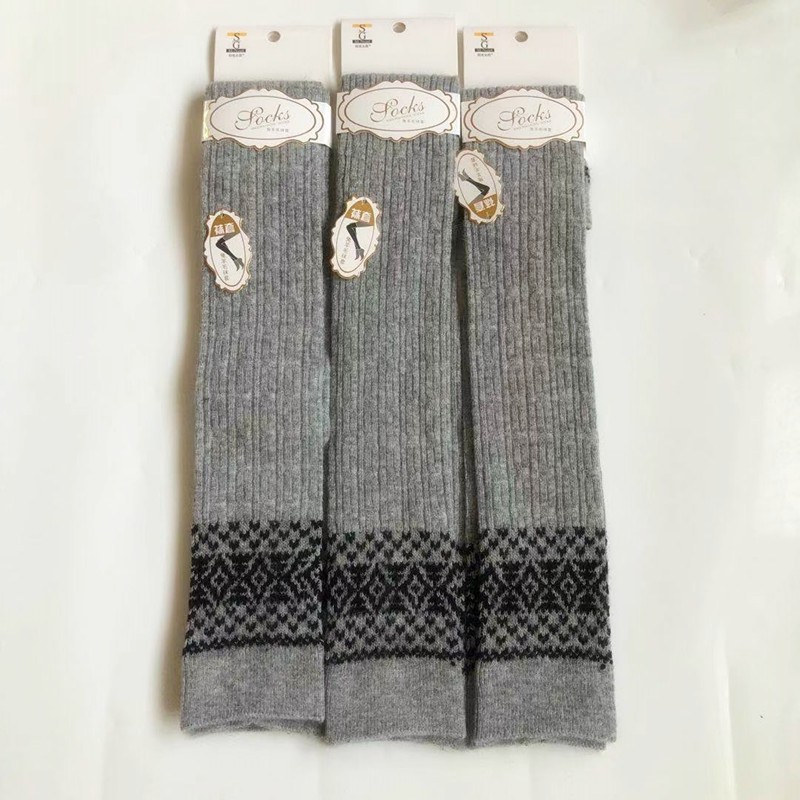 Picture of Factory wholesale Japanese women's knee pads warm long tube pile socks autumn and winter mixed rabbit wool long leg knee socks