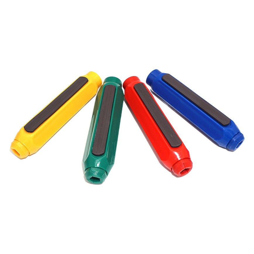 Factory wholesale dust-proof plastic chalk holder magnetic chalk sleeve Rod teacher writing extension long chalk sleeve large size