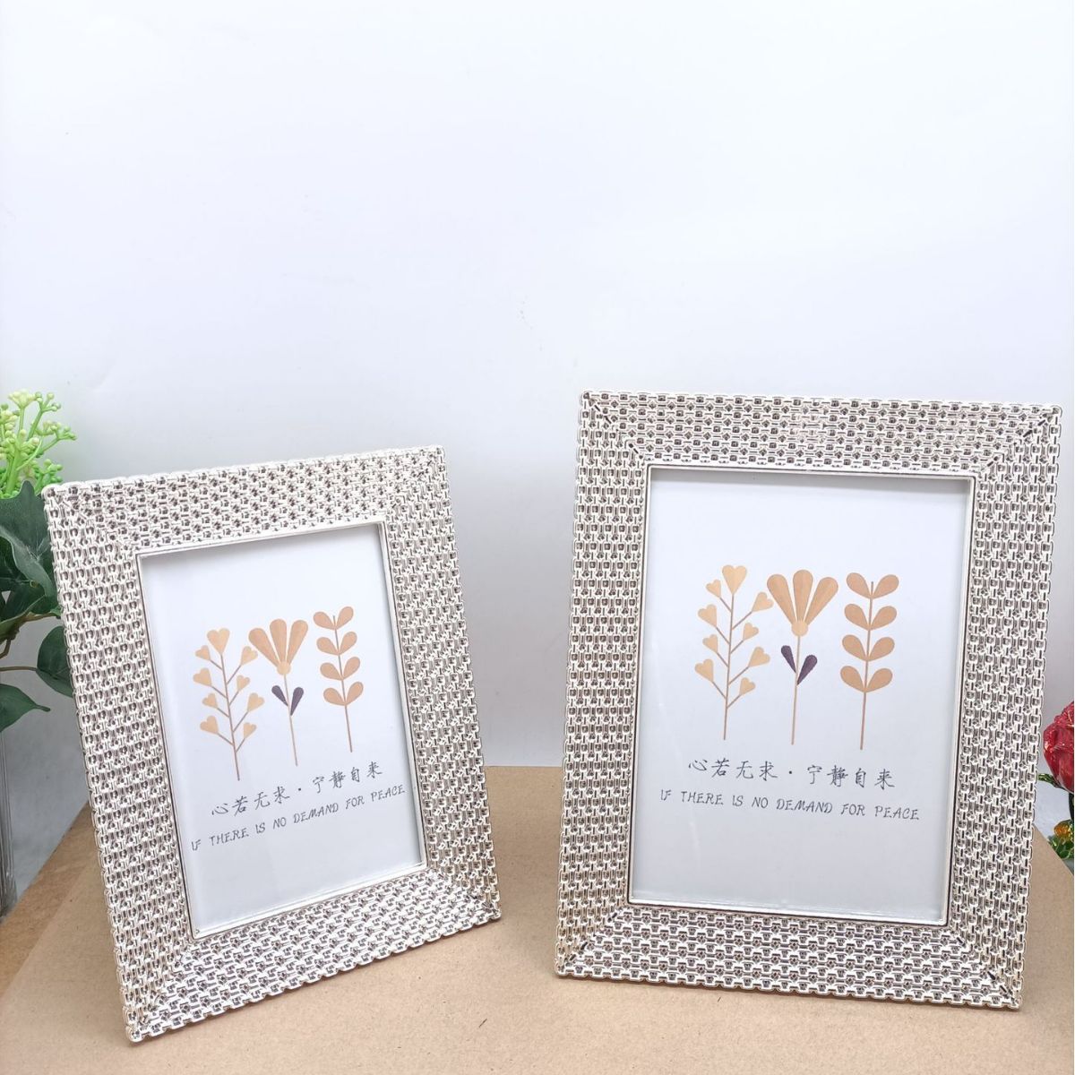 Fashion simple 6 inch 7 inch metal photo frame, photo studio photo frame, alloy photo frame