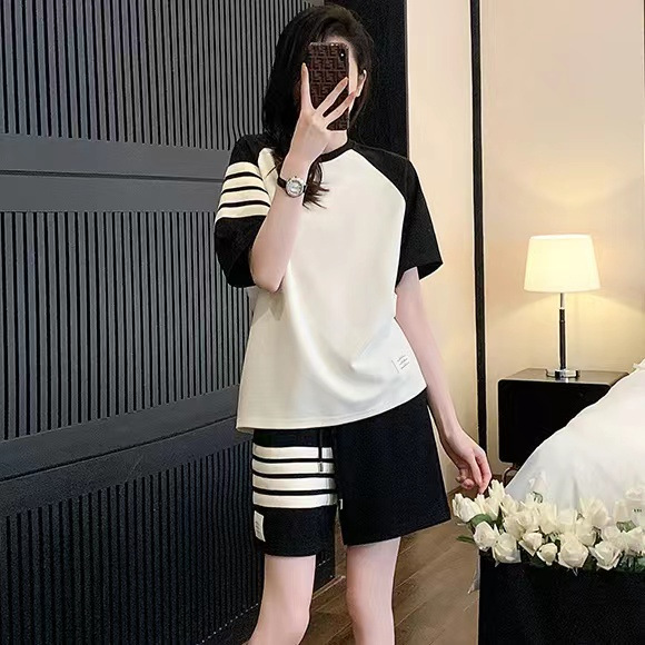 American Fashion Hip Hop Summer suit College Loose Raglan Sleeve Short-sleeved T-shirt Color-matching Shorts Sports Two-piece Set