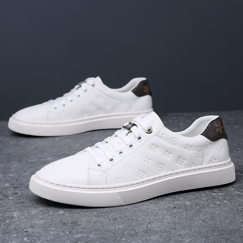 Picture of 2025 Autumn New Trendy Versatile Men's White Shoes British Style Breathable Casual Korean Style Soft Leather Sneakers Men's Trendy