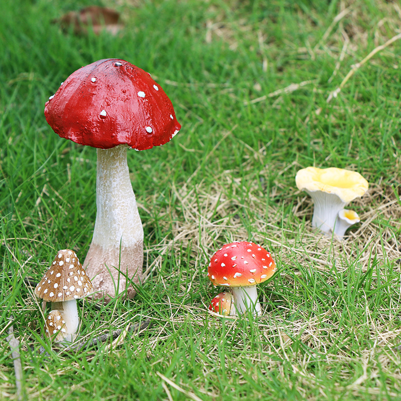 Picture of Cross-border Outdoor Courtyard Ornaments Landscape Decorations Garden Bonsai Decoration Simulation Mushroom Micro-landscape Decoration