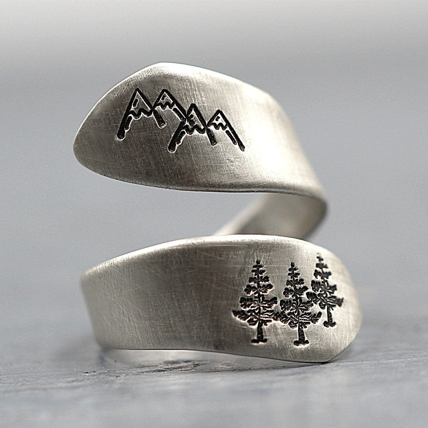 Ebay AliExpress wish cross-border new s925 silver plated hand-brushed mountain green tree forest winding ring