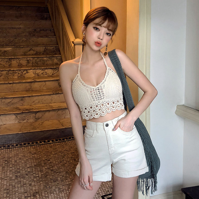 Fashionable and Sexy Small Camisole Seaside Beach Lace Halter Cut Out Knitted Short Shirt for Women Black L77