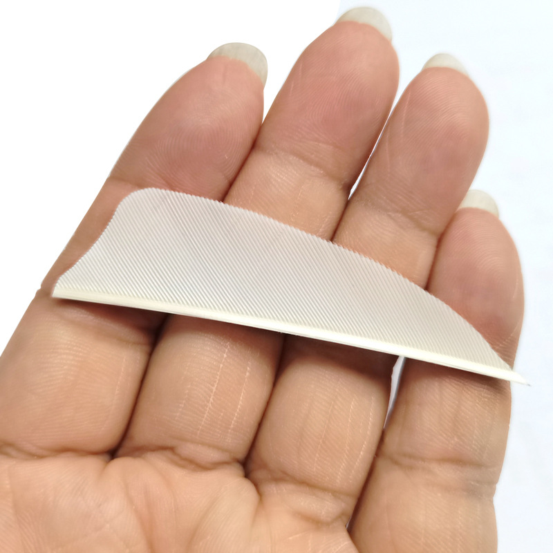 Picture of Bow and Arrow beauty hunting compound traditional arrow feather turkey feather 2.5 inch 3 inch shield Turkey real feather