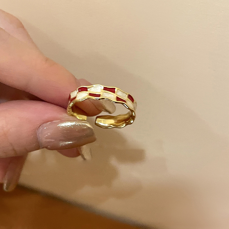 Picture of Niche Design Sense Open Glaze Zircon Ring Women's 2023 New Fashionable Simple Cold Style Finger Ring
