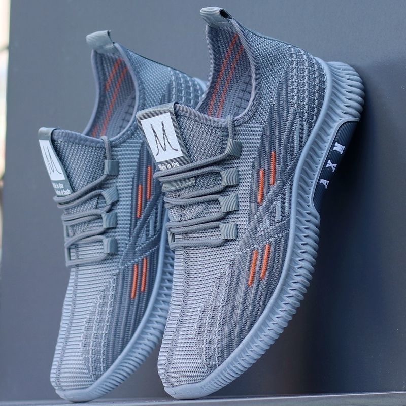 Men's Shoes Summer Breathable Deodorant Walking Shoes Men's Slip-on Ultra-light Mesh Shoes Non-slip Soft Sole Running sneaker