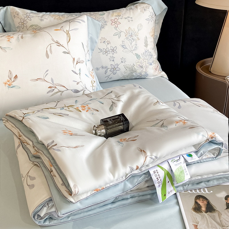Picture of Class A 60S Tencel Summer Quilt Four-piece Lyocell Fiber Summer Quilt Machine Washable Air-conditioning Quilt Summer Thin Quilt