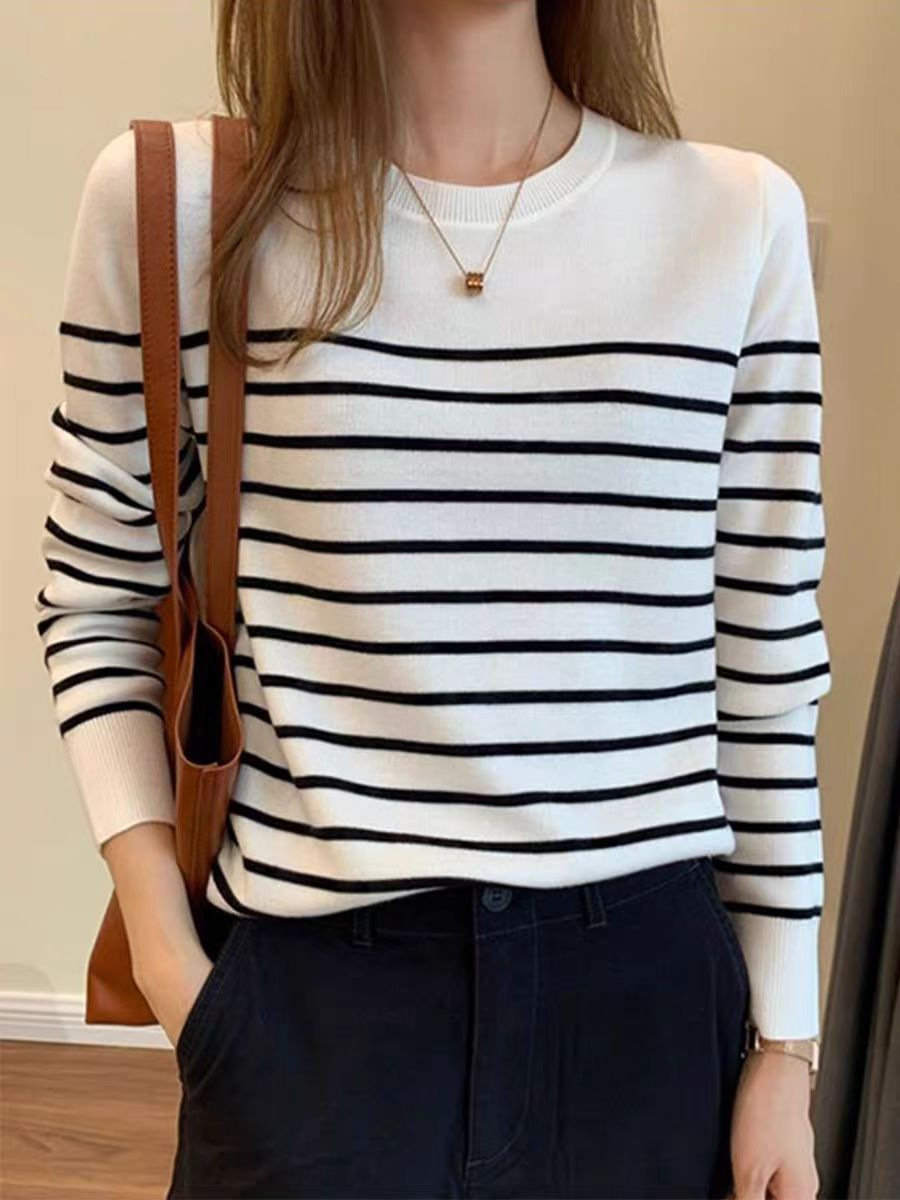 Black and White Stripesd Knitwear Long-Sleeved Spring & Fall Knitwear Bottoming Shirt Women's Popular Autumn Clothing 2025 New Inner Top