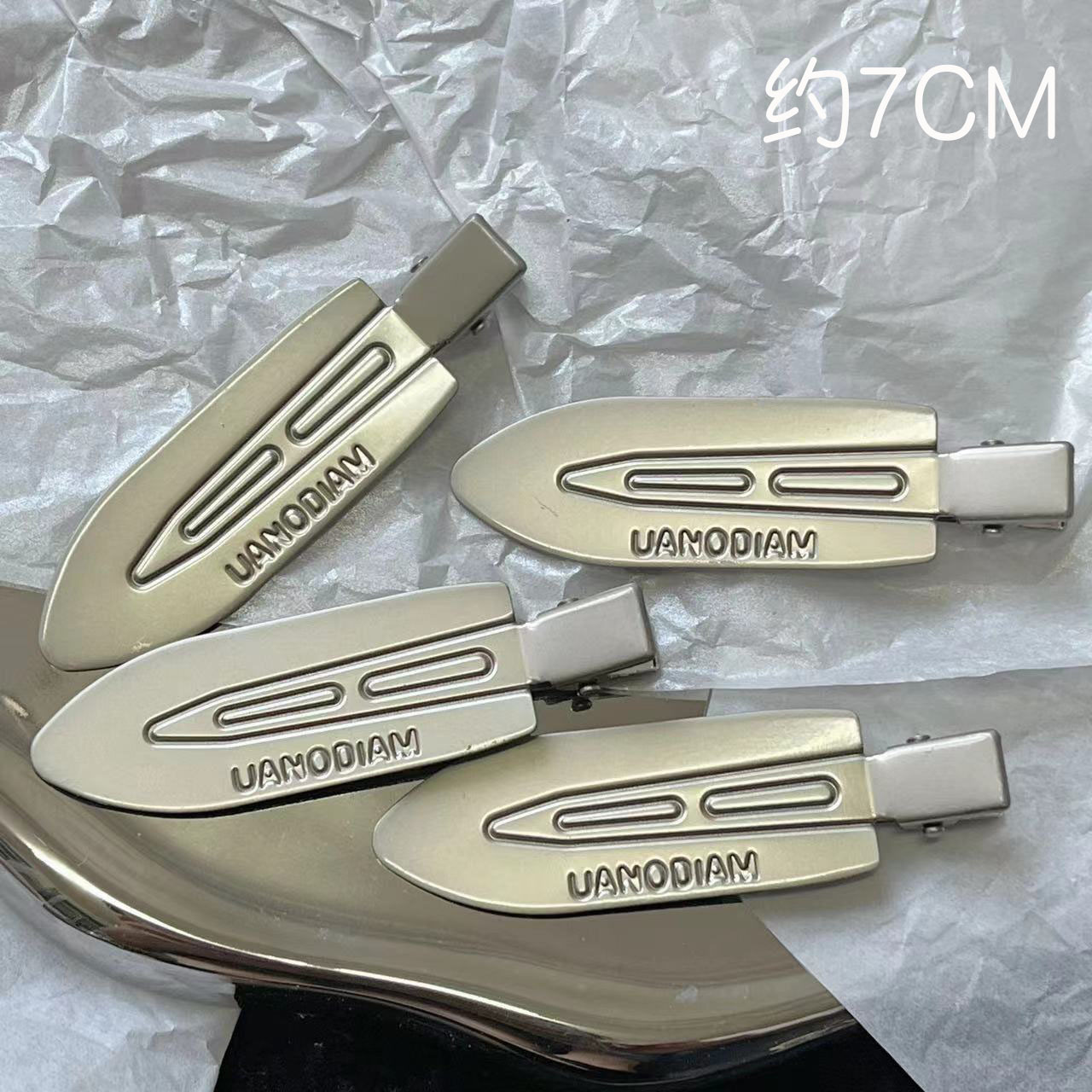 Picture of Y2g hairpin metal sweet cool bangs hairpin makeup hair accessories forehead broken hairpin simple clip 2023 new female