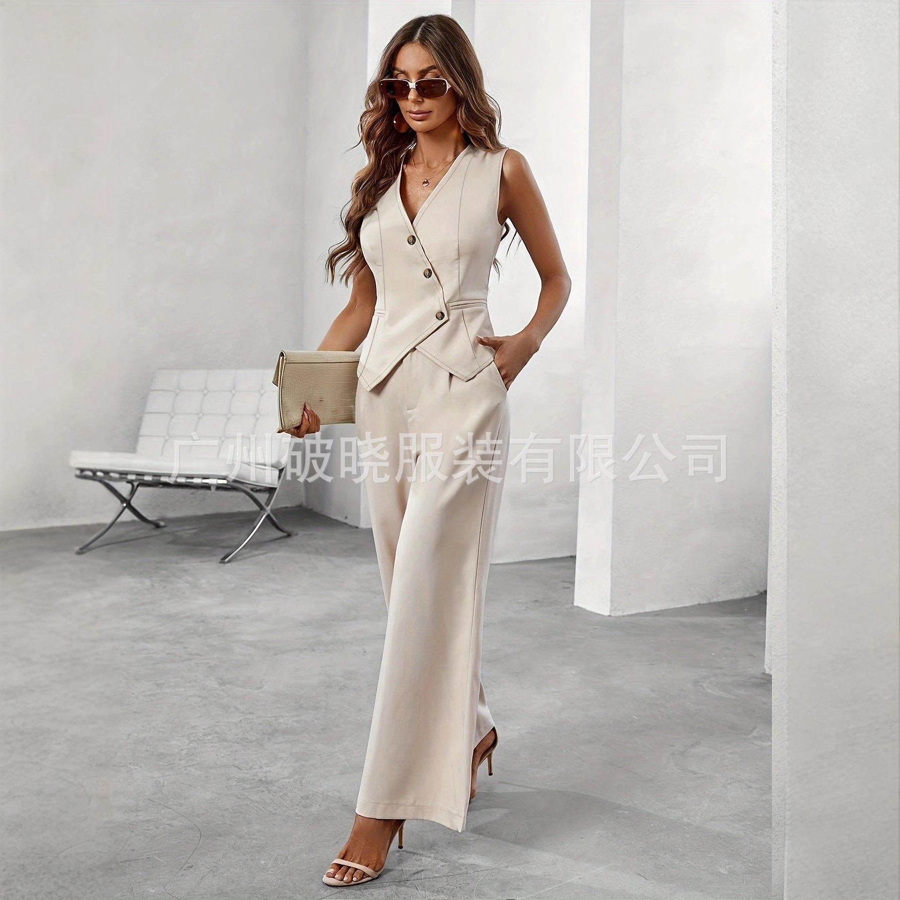 Picture of Cross-Border European and American Solid Color V-Neck Sleeveless High-Waisted Women's Pants Suit Commuting Button Set