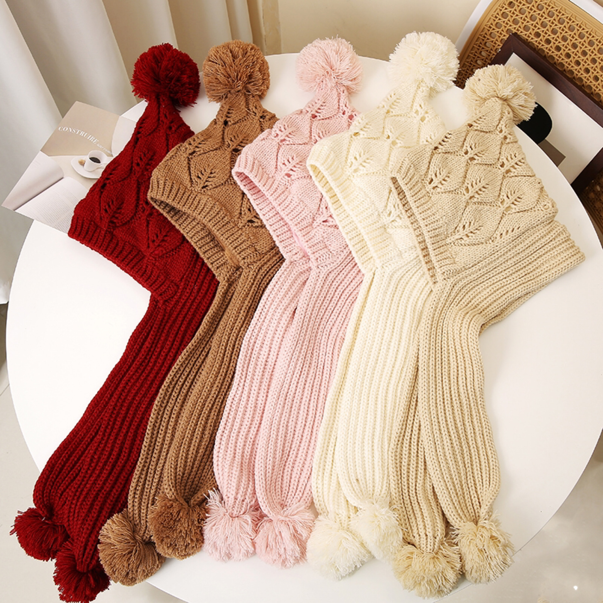 Autumn and winter children's hat scarf one-piece fleece-lined warm knitted baby boys and girls cute ear protection wool cap tide
