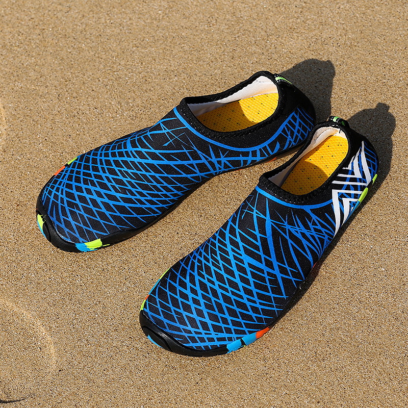 Picture of Wholesale Outdoor Breathable Beach Shoes for Couples, Snorkeling and Wading Shoes, Non-Slip Lightweight River Tracing Shoes, Quick-Drying Men's Water Shoes