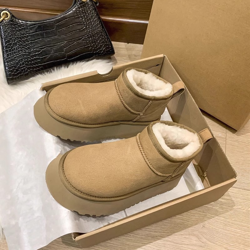 Explosions snow boots women's 2024 new winter fleece-lined thick warm thick-soled northeast large cotton shoes a pedal boots