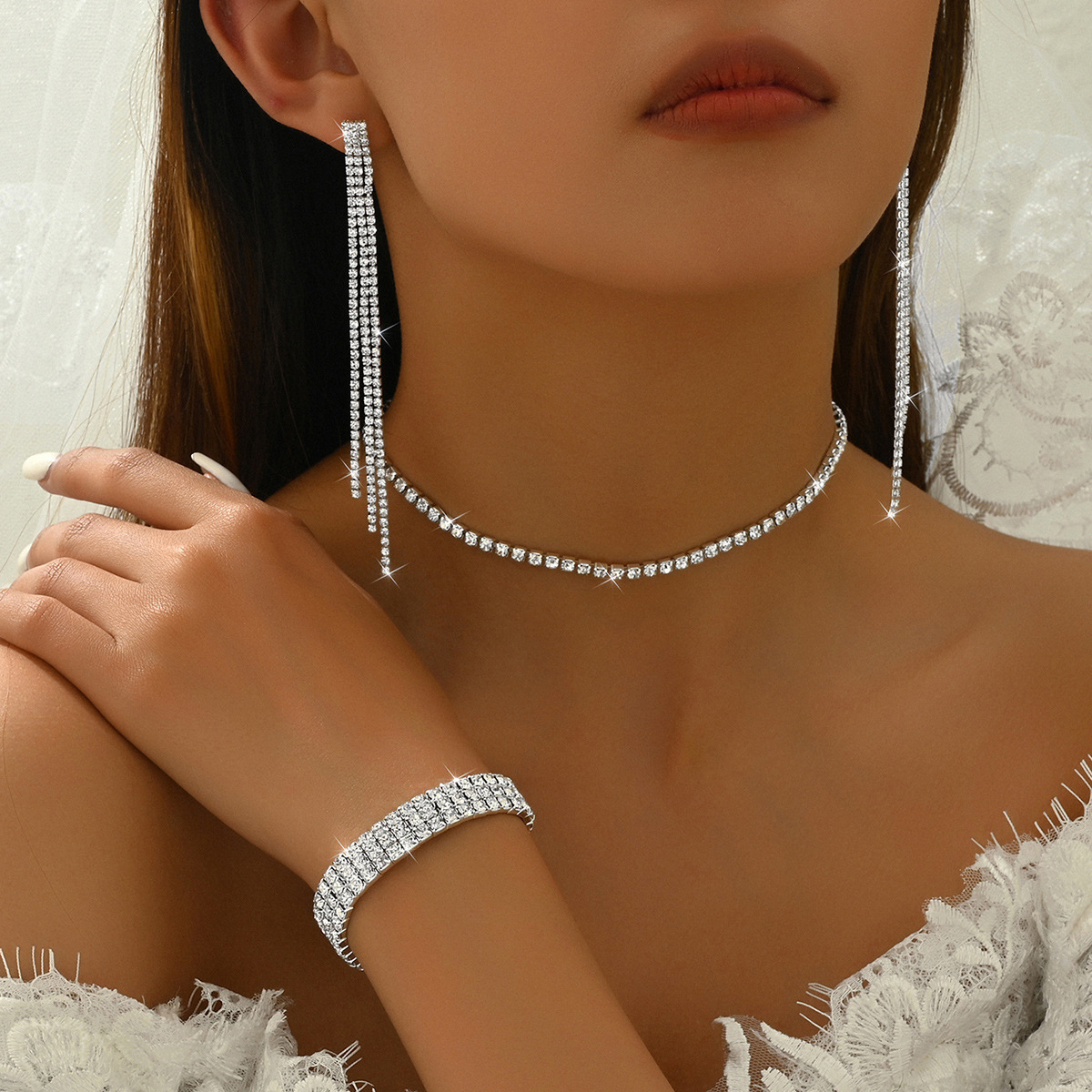European and American Fashion Simple Neckchain Amazon Explosions Full Diamond Claw Chain Ring Bracelet Earrings Neckchain Four-piece Suit