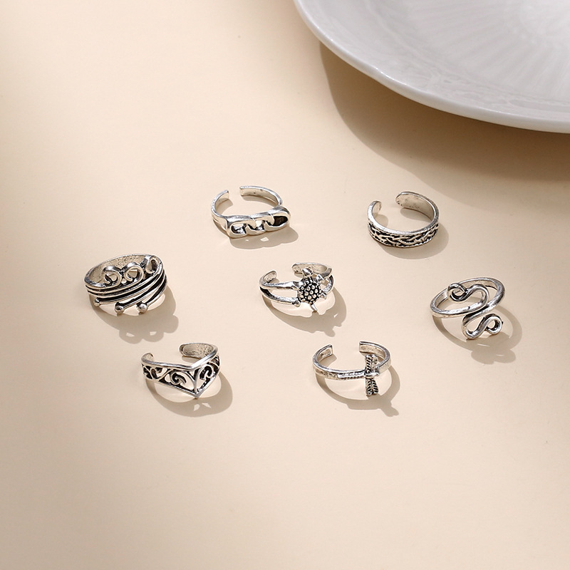 Picture of 2023 European and American cross-border new beach turtle ring retro hollow petal opening adjustable foot ring female wholesale