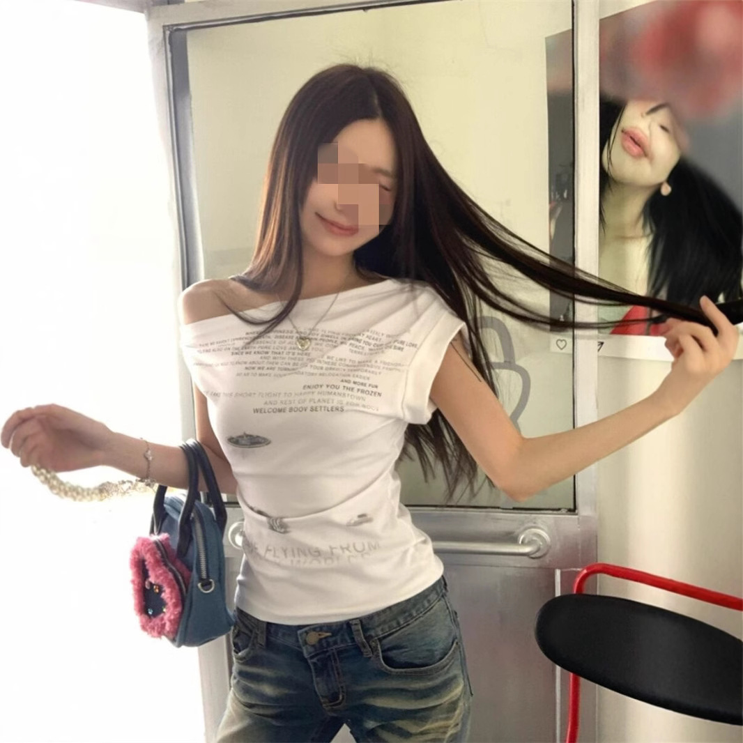 Unique Irregular Letter Pleated Asymmetrical Short Sleeve T-Shirt for Women, Summer Slim Fit Stylish Short Top for Trendy Girls