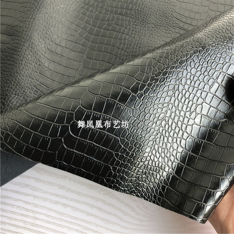 Italian light crocodile leather pu special three-dimensional texture designer leather fabric high-grade bag fabric