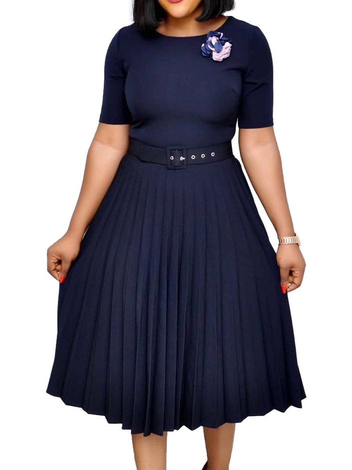 Picture of Q114 European and American women's 2025 summer new fashion round neck short sleeve solid color pleated elegant plus size African dress
