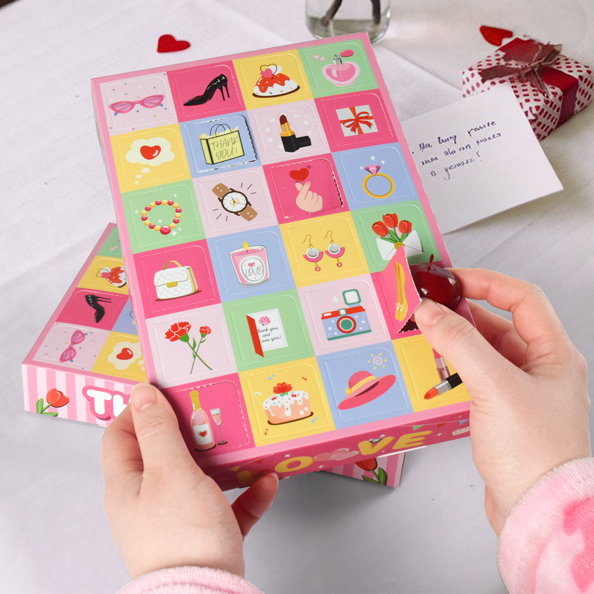 Cute Mother's Day Cave Surprise Box in stock Pink Surprise Gift 24 Calendar Blind Box 5 pcs/Pack