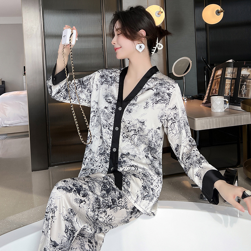 Live Products New Style Pajamas Women's Anti-silk Suit Home Clothes Spring and Summer ins Style Suit V-neck Hair Replaceable