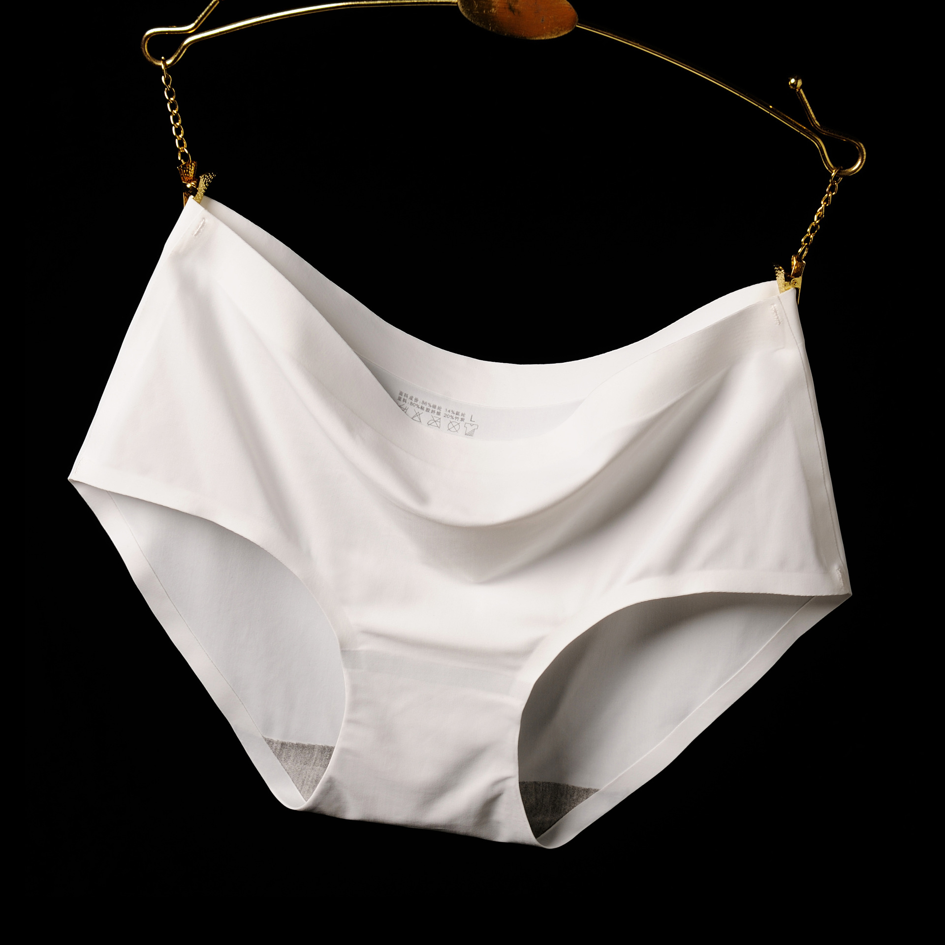 Picture of Ekeli soft seamless underwear women's ice silk underwear women's one piece waist large size foreign trade wholesale ladies briefs