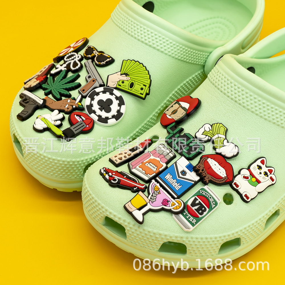 Cross-border cartoon casual shoes, floral shoes, decorative buckle accessories, summer vacation shoes, floral buckle DIY accessories