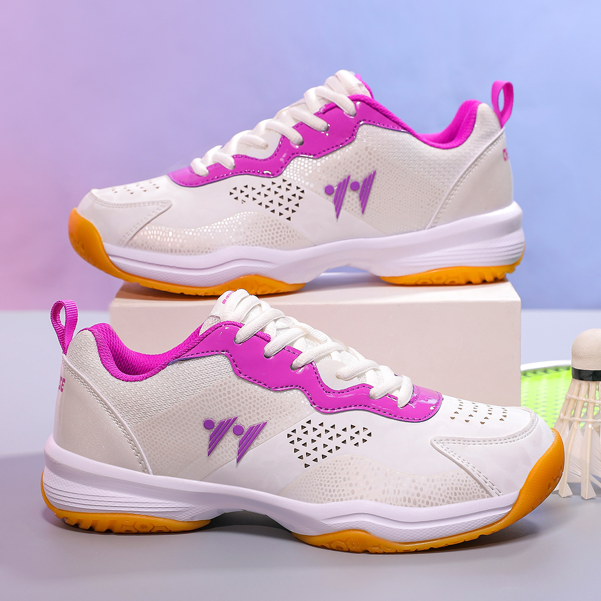 Picture of Cross-border professional badminton shoes for men and women students breathable non-slip shock-absorbing tennis table tennis shoes volleyball shoes wholesale