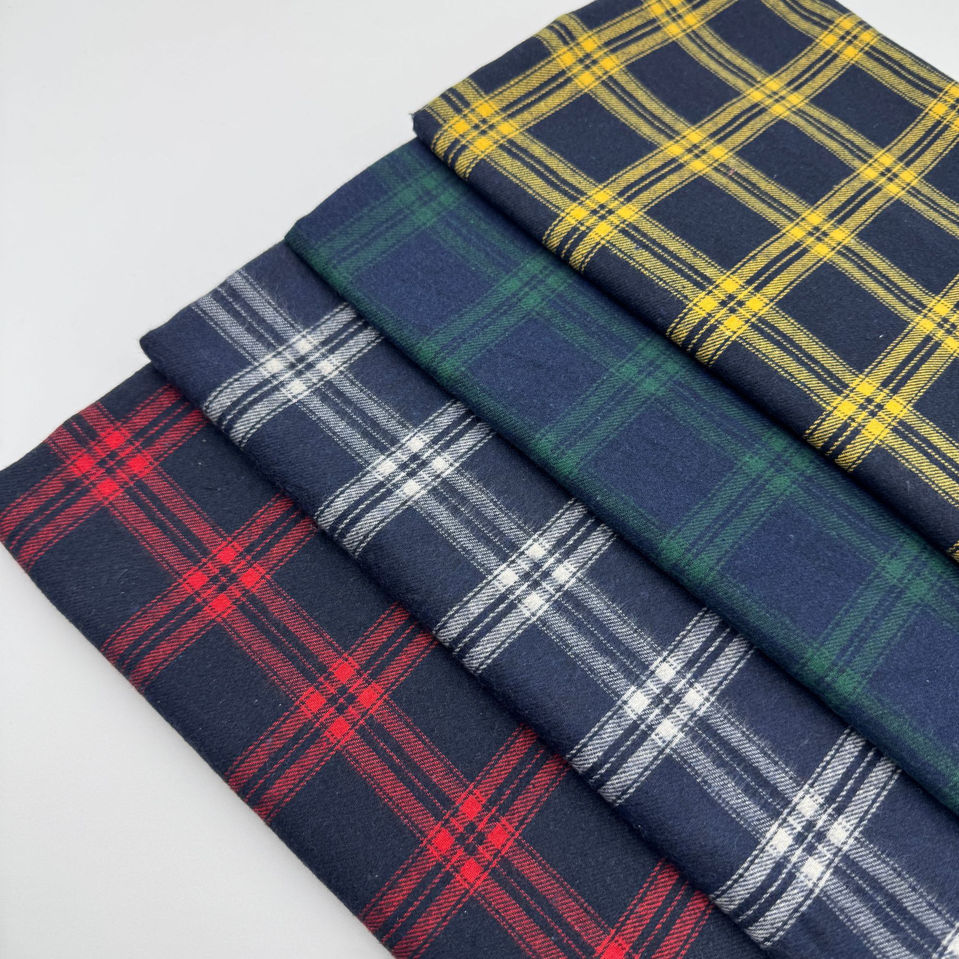 21S Yarn-dyed Polyester Cotton Plaid Fashion Men's Shirt Fabric Women's Skirt Children's Wear Plaid Lining in stock