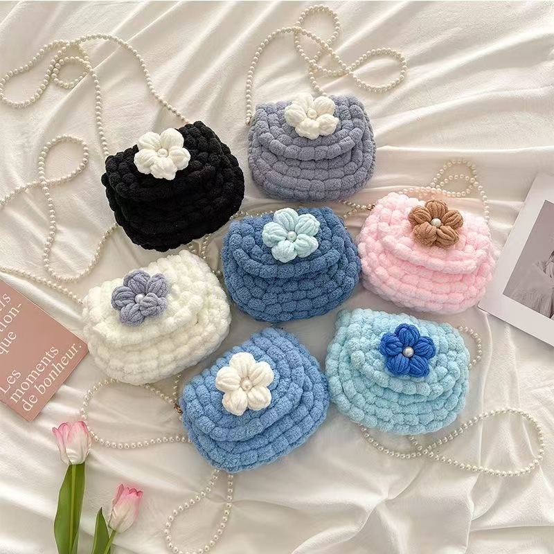 Small satchel puff flower ball hand-woven bag wool diy material hand-woven homemade gift for girlfriend