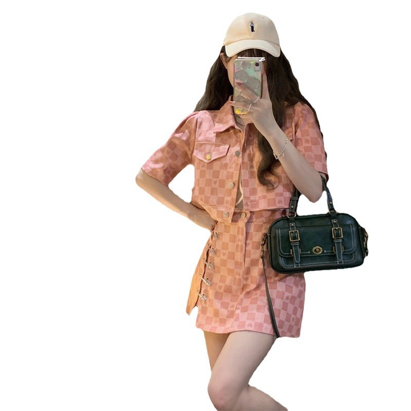 Picture of Tweed Style Suit for Women, Summer Wear, 2025 New Design, Heart-Shaped Plaid Short-Sleeved Jacket, Two-Piece Set