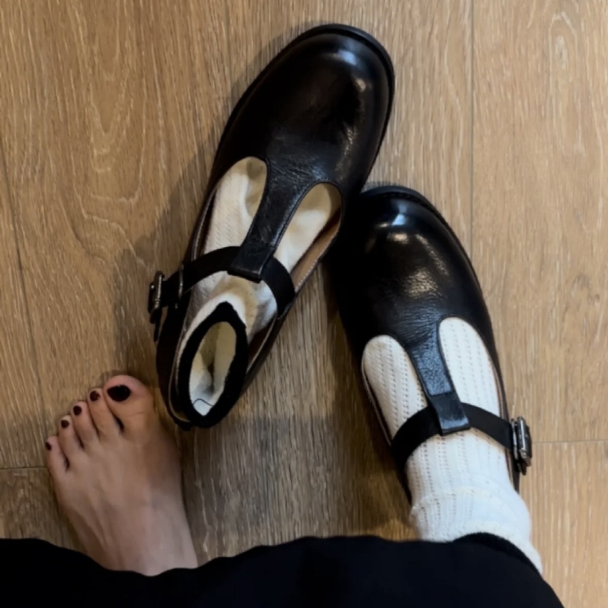 New Japanese Style Round-Toe Mary Jane Shoes for Women 2025 Early Autumn Retro T-Buckle Casual Versatile Small Leather Shoes