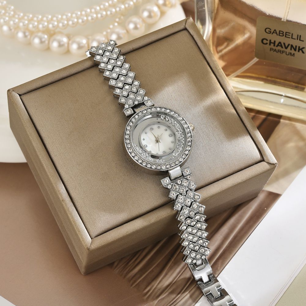 Picture of New Fashion Round Full Diamond Watch Women's Small Dial Small Fragrant Style Full Diamond Chain Bracelet Watch