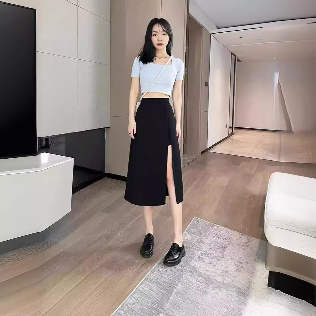 2024 Spring New plus size chubby girl Skirt Women's High Waist Slimming Irregular Skirt Black A- line Hip Skirt