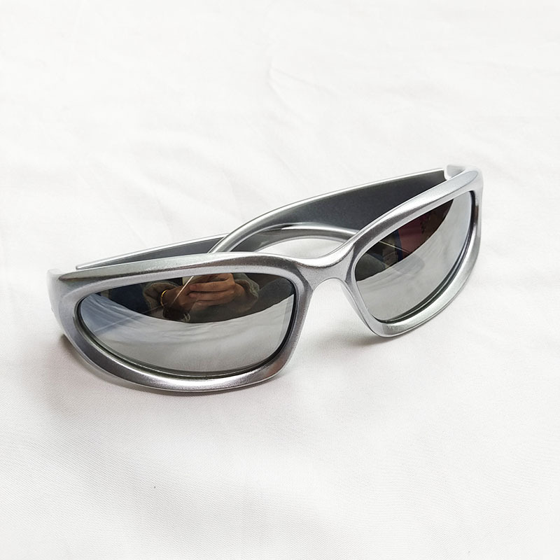 Picture of Punk Futuristic Sunglasses Women's European and American Hot Girls Super Cool Street Photograph Sun Protection Glasses Men's Sports Style Riding Sunglasses