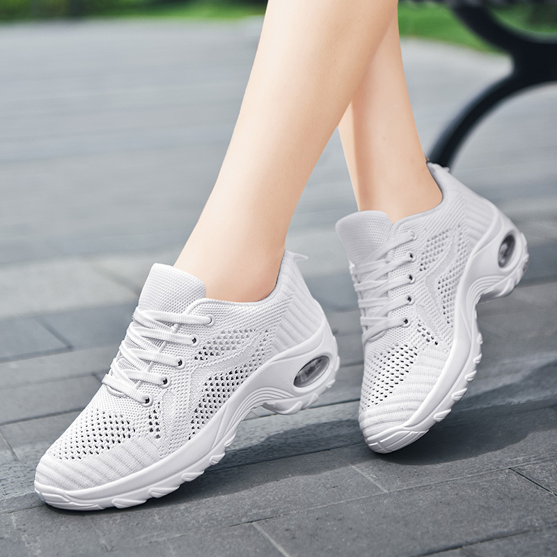 Picture of 2024 Black Dance Shoes Yang Liping Square Dance Shoes Soft Sole Women's Jazz Shoes Middle Heeled Sports Dance Shoes Not Tired Feet