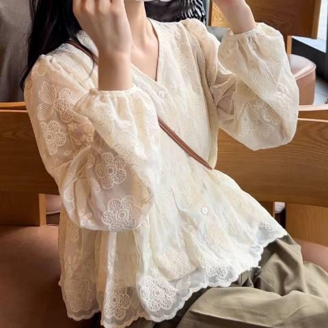 Korean Style Jacquard Lace Factory Autum New Sweet Age-Reducing Puff Sleeve Shirt Fashionable and Chic Top