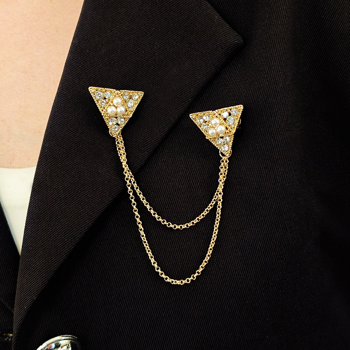 Picture of Diamond-encrusted triangle pearl brooch men's suit corsage badge tassel multi-layer chain collar pin badge pin clothing