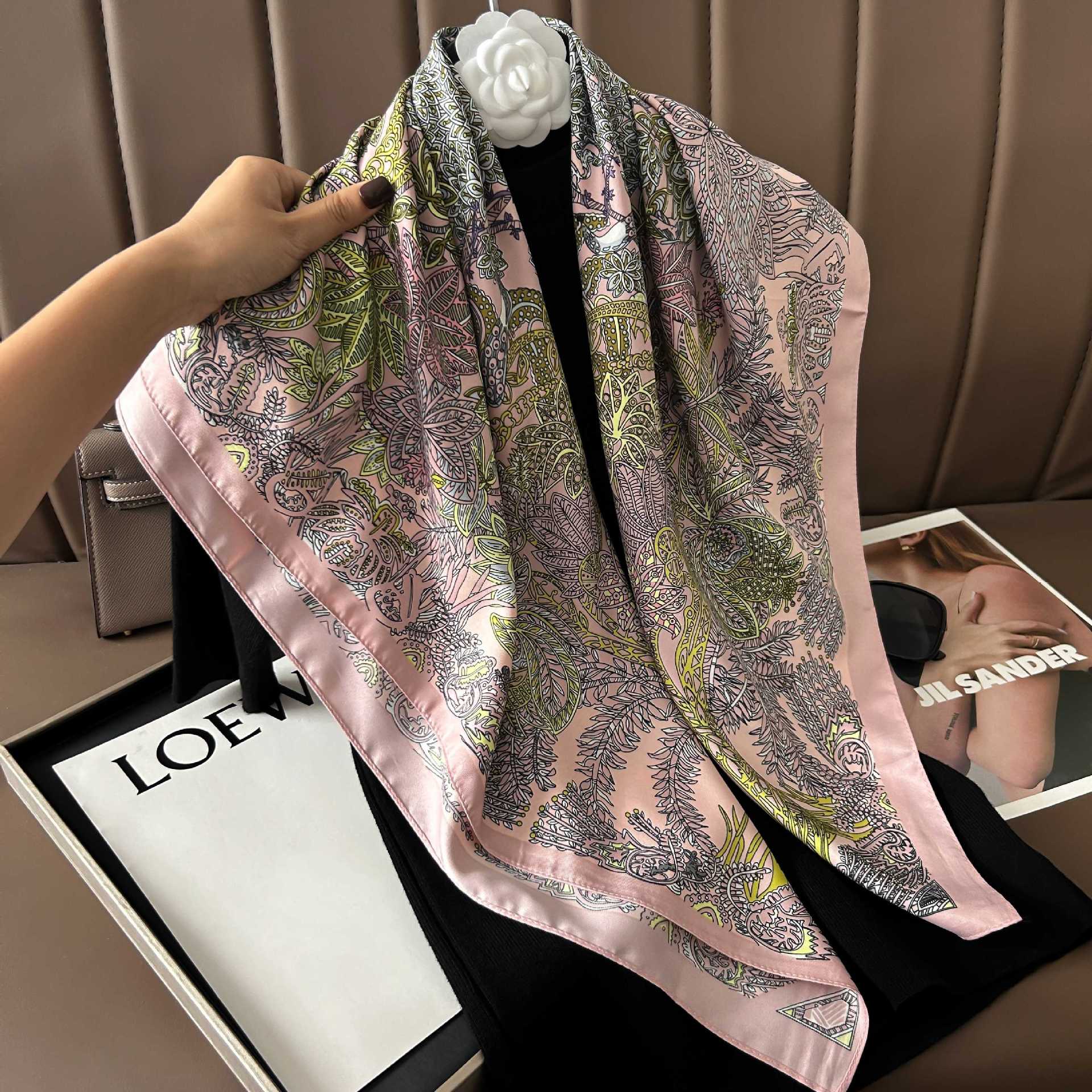 Picture of New 90cm Large Square Silk Elegant High-grade Decorative Shawl Women's Silk Scarf Fashion All-match Professional Scarf