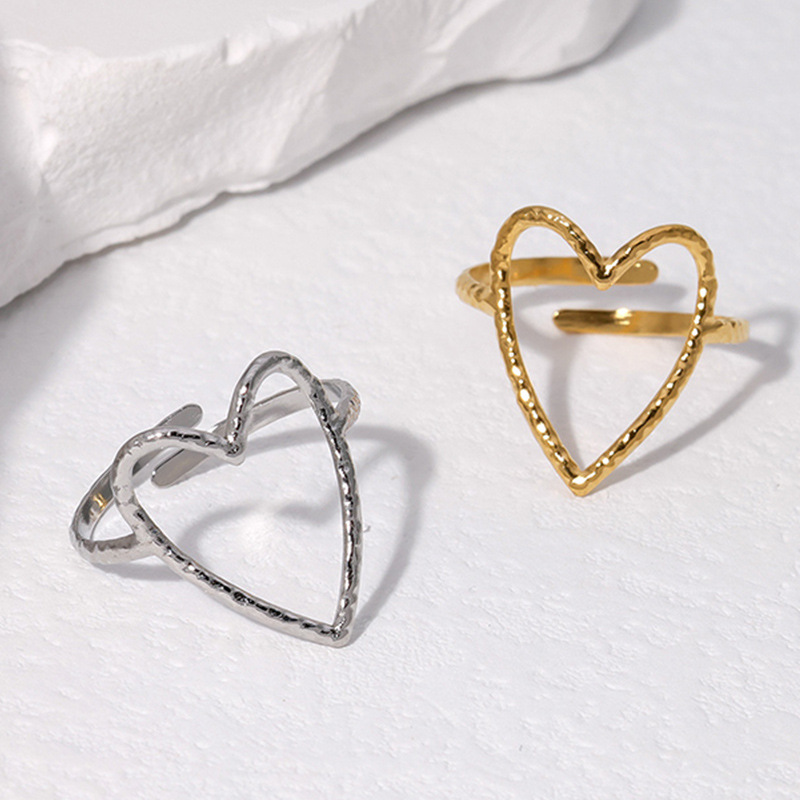 Cross-border simple hollow love titanium steel ring female open cold wind index finger ring heart-shaped stainless steel ring wholesale