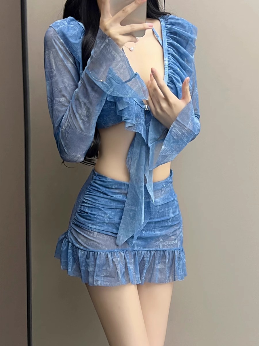 Picture of 2025 New Long-Sleeved Bikini Four-Piece Swimsuit Female Sexy Bikini Beach Seaside Vacation Swimsuit Hot Spring